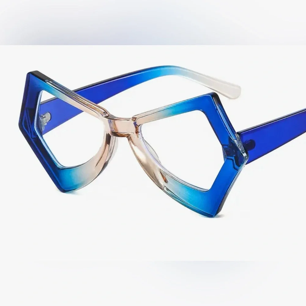 Woman’s Sunglasses
